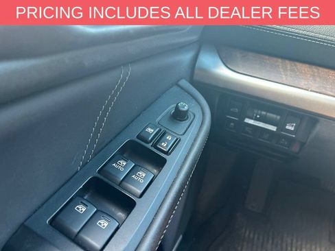 Used 2018 Subaru Outback 3.6R Limited AWD/4WD image 12