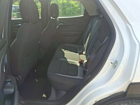 Used 2023 Chevrolet TrailBlazer LS AWD/4WD image 17