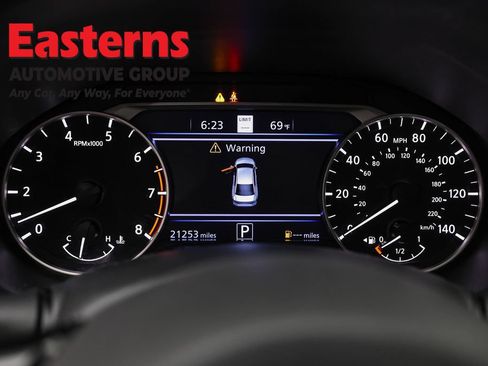 Used 2023 Nissan Altima 2.5 SV w/ SV Premium Package AWD/4WD image 18