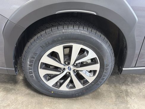 Certified 2025 Subaru Outback Premium w/ Popular Package #1A AWD/4WD image 15