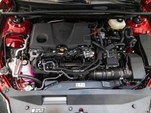 Certified 2026 Toyota Camry Hybrid FWD image 34