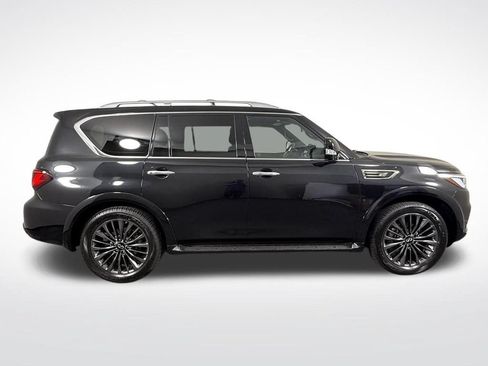 Used 2024 INFINITI QX80 Sensory AWD/4WD image 3