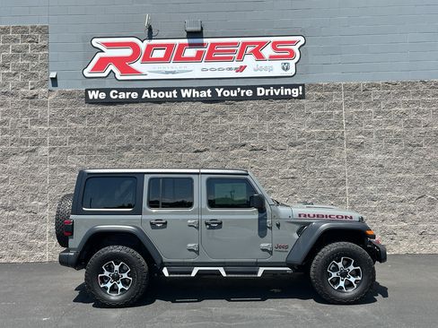 Certified 2022 Jeep Wrangler Unlimited Rubicon w/ LED Lighting Group AWD/4WD image 4