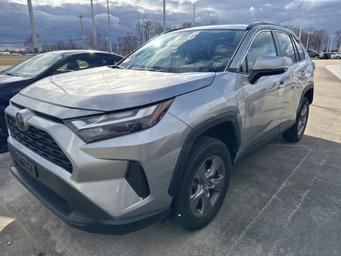 Used 2024 Toyota RAV4 XLE image 1