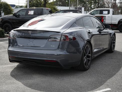 Used 2021 Tesla Model S Plaid image 11