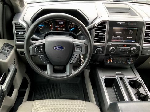Used 2015 Ford F150 XLT w/ Equipment Group 302A Luxury AWD/4WD image 5