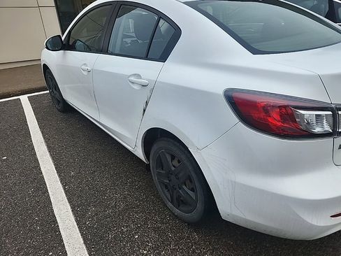 Used 2013 MAZDA MAZDA3 i Sport image 7