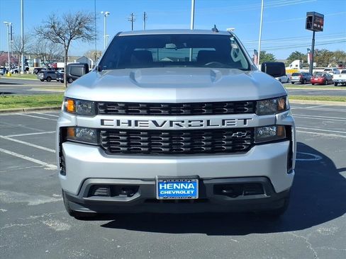 Used 2021 Chevrolet Silverado 1500 Custom w/ LPO, Dark Essentials Package image 2