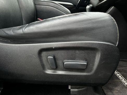 Used 2017 Toyota Highlander XLE FWD image 31