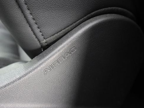 Used 2025 Audi Q5 2.0T Premium image 43