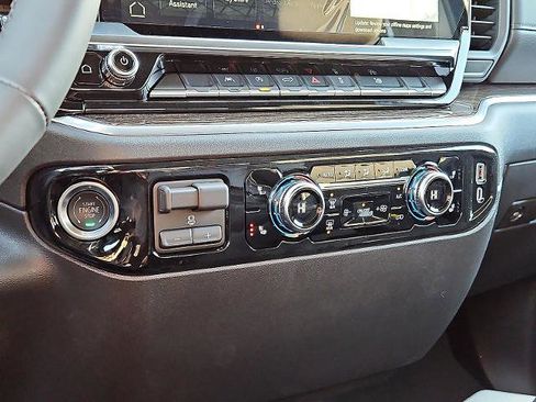 New 2026 GMC Sierra 1500 Elevation image 14