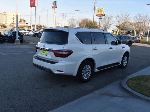 Used 2024 Nissan Armada SV image 10