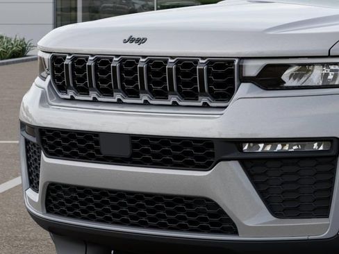 New 2026 Jeep Grand Cherokee Limited w/ Limited Altitude Package RWD image 11