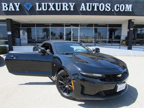 Used 2020 Chevrolet Camaro LT image 25