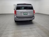 Used 2017 Dodge Grand Caravan SE w/ UConnect Hands-Free Group image 6