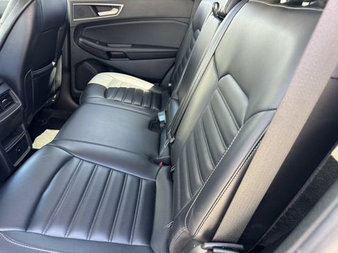 Used 2024 Ford Edge SEL AWD/4WD image 14