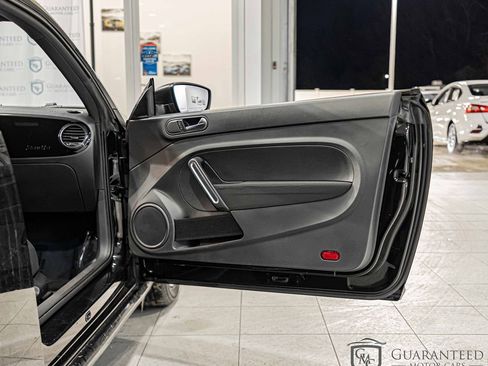 Used 2014 Volkswagen Beetle 1.8T image 22