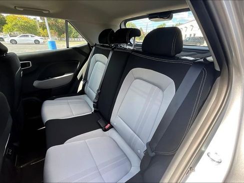 New 2025 Hyundai Venue SEL image 10