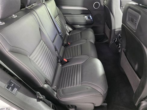 Used 2023 Land Rover Discovery S R-Dynamic image 26