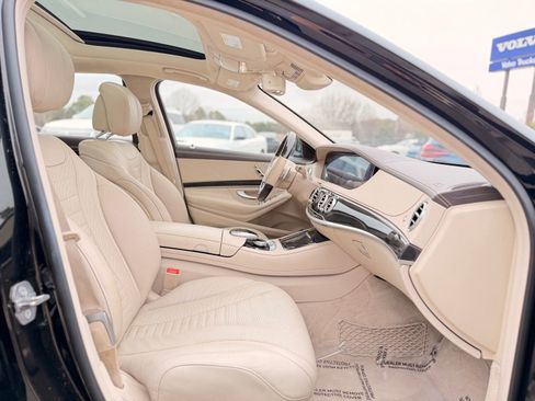 Used 2020 Mercedes-Benz S 560 4MATIC Sedan image 34