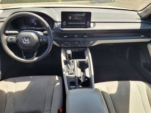 Used 2023 Honda Accord EX image 10