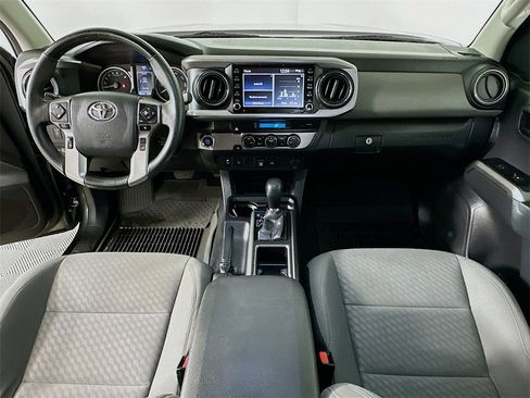 Used 2023 Toyota Tacoma SR5 w/ Technology Package image 3