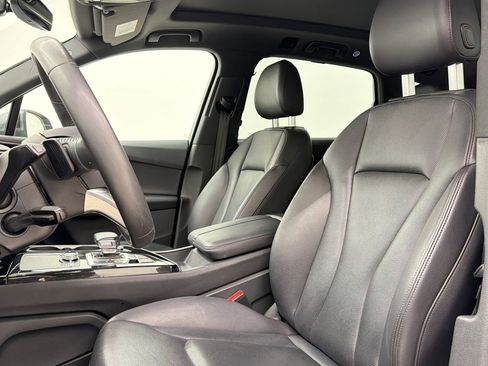 Used 2019 Audi Q7 3.0T Prestige w/ Prestige Package image 5