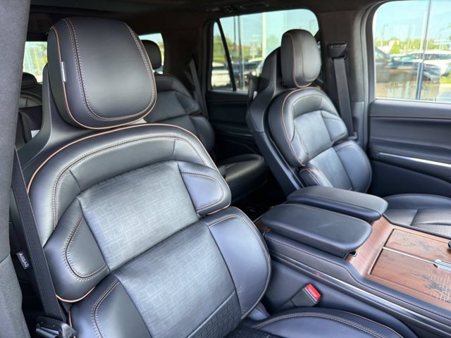 New 2027 Lincoln Navigator Black Label AWD/4WD image 19