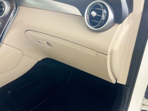 Used 2017 Mercedes-Benz GLC 300 image 35