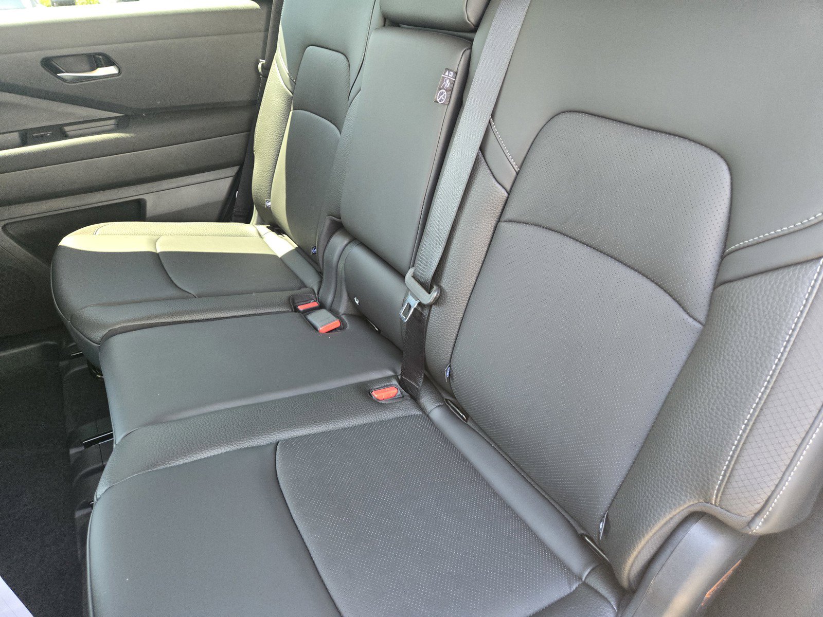New 2026 Nissan Pathfinder SL AWD/4WD image 9