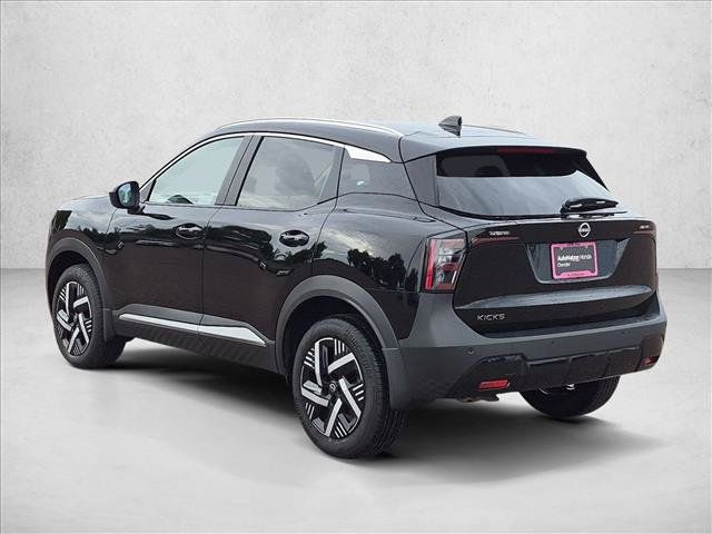 Used 2026 Nissan Kicks SV w/ SV Premium Package FWD image 4