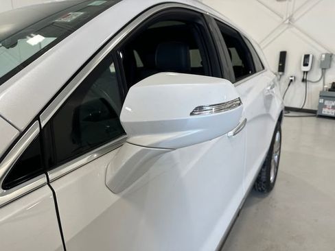 Certified 2024 Cadillac XT5 Premium Luxury w/ Technology Package image 8