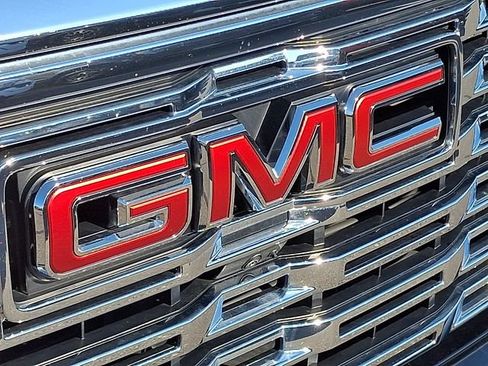 Used 2023 GMC Sierra 1500 Denali w/ Denali Reserve Package AWD/4WD image 30