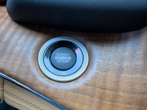 Used 2023 Jeep Grand Cherokee Summit AWD/4WD image 25