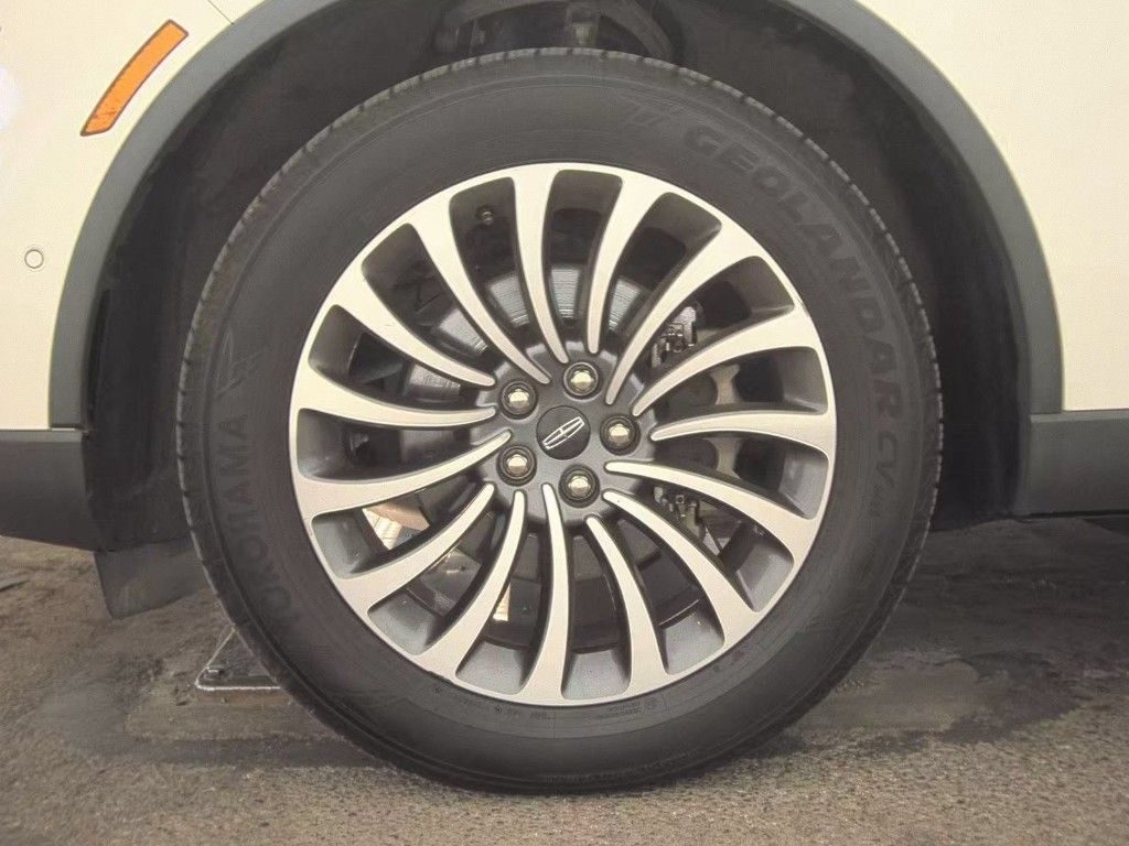 Used 2020 Lincoln Aviator Reserve w/ Equipment Group 201A AWD/4WD image 5