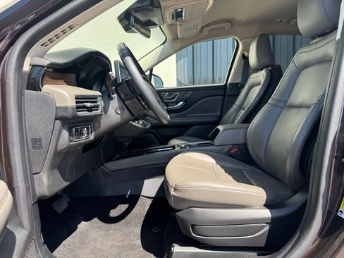 Used 2023 Lincoln Corsair Reserve w/ Equipment Group 201A image 10