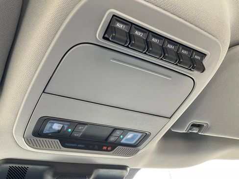 Used 2024 Ford F450 XL w/ XL Chrome Package image 38