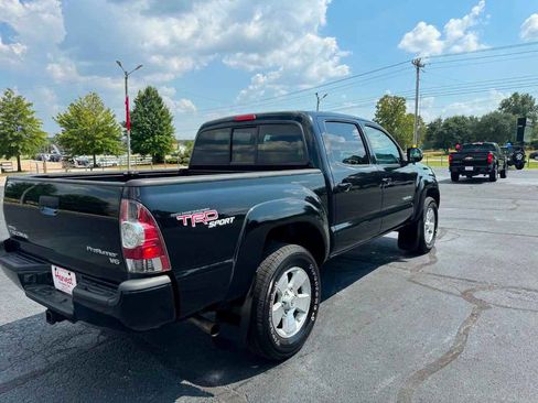 Used 2011 Toyota Tacoma PreRunner w/ TRD Sport Pkg RWD image 6