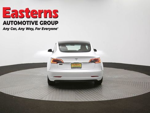 Used 2022 Tesla Model 3 Standard Range image 31
