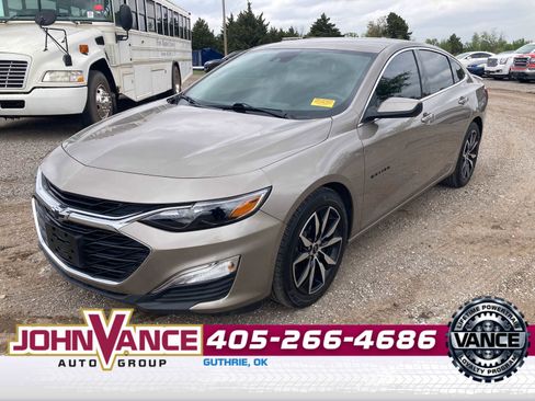 Used 2023 Chevrolet Malibu RS image 1