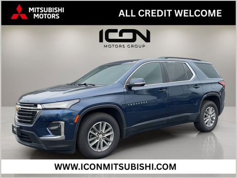 Used 2022 Chevrolet Traverse LT image 1