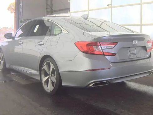 Used 2019 Honda Accord Touring image 4