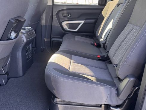 Used 2024 Nissan Titan SV w/ SV Convenience Package image 14