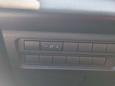 Used 2024 Mitsubishi Outlander ES FWD image 22