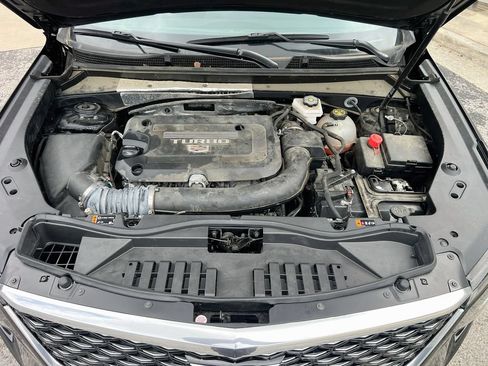 Used 2024 Cadillac XT4 Premium Luxury AWD/4WD image 31