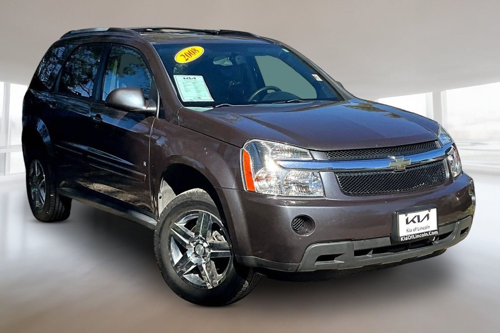Used 2008 Chevrolet Equinox LT w/ Chrome And Sound Package AWD/4WD image 3