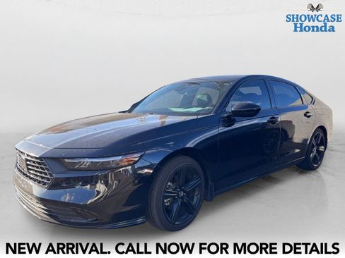 Used 2024 Honda Accord Sport image 2