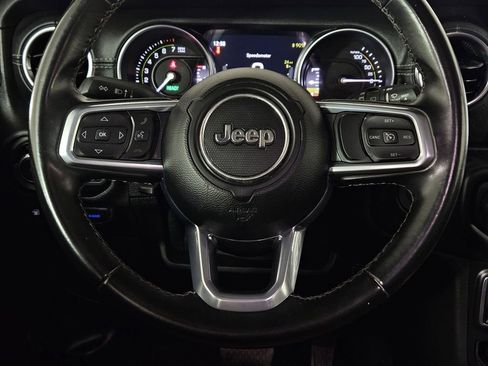 Used 2021 Jeep Wrangler Unlimited Sahara w/ Safety Group image 18