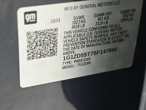 Used 2025 Chevrolet Malibu LT FWD image 17