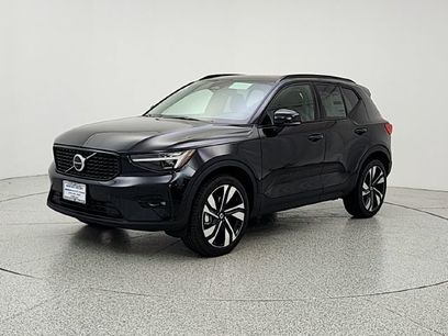 New 2026 Volvo XC40 B5 Ultra w/ Climate Package
